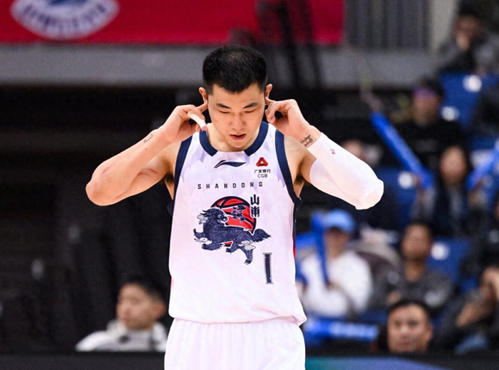 山东队惨败上海队 三大核心集体低迷成输球主因