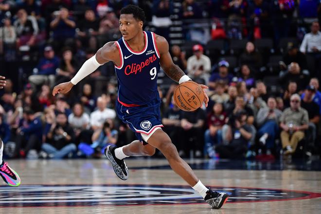 小卡破纪录快船豪取5连胜 四大喜讯助球队逆袭成