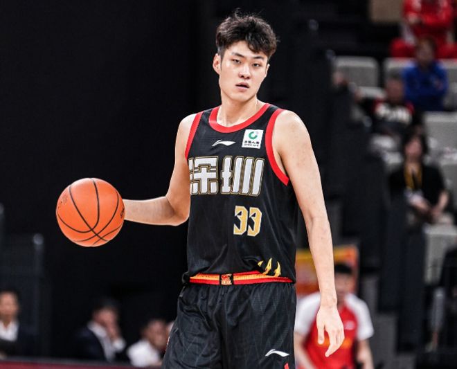 王浩然32分引领深圳大胜广厦豪取8连胜