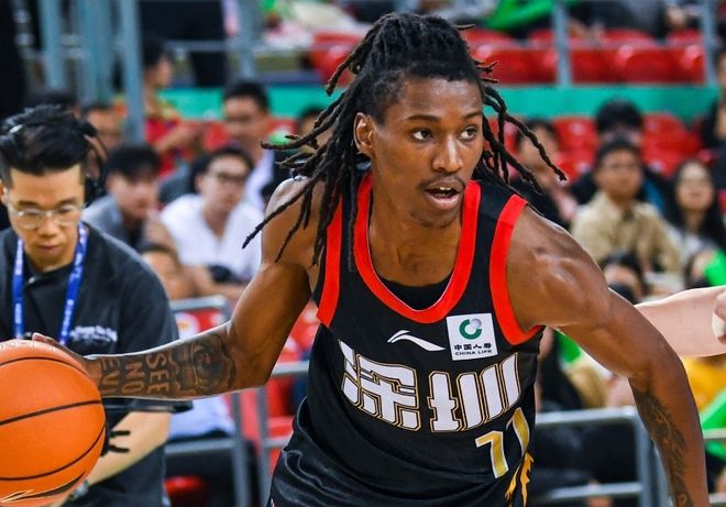 王浩然32分引领深圳大胜广厦豪取8连胜